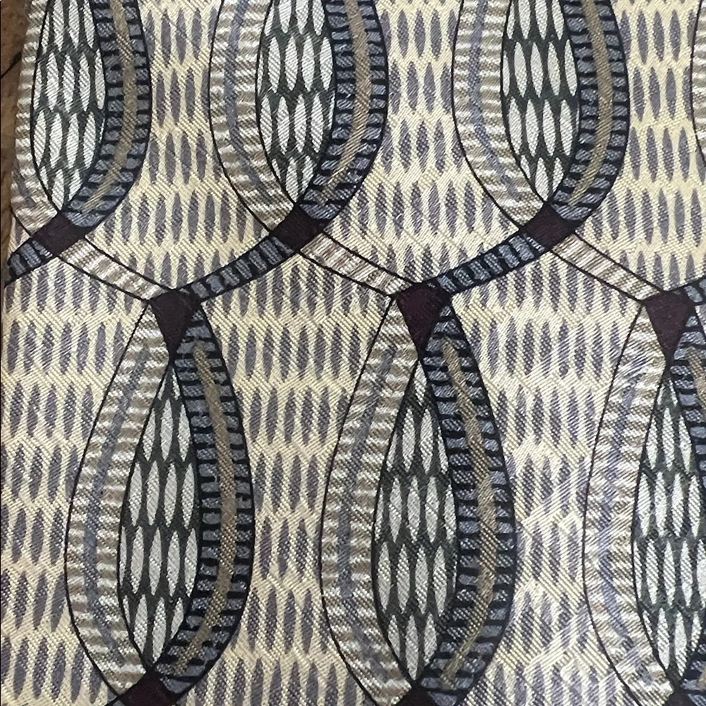 Courtenay Silver and Black Geometric Men's Tie